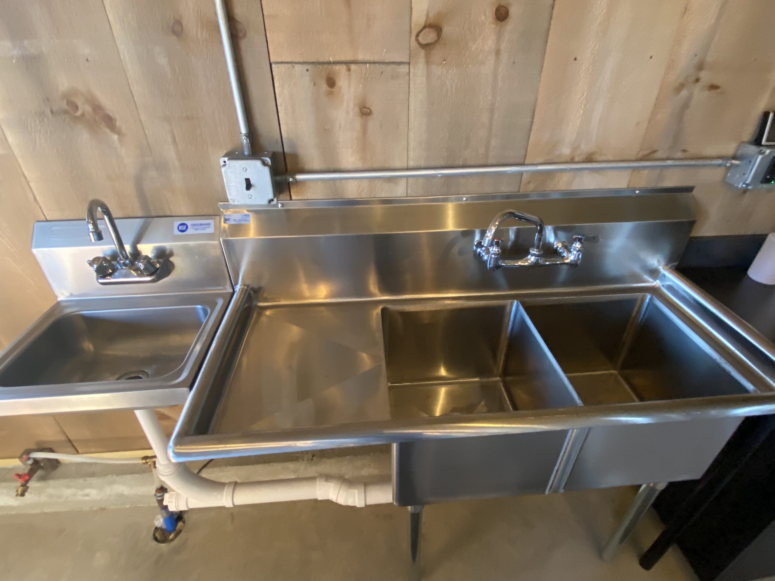 Entire Vineyard Equipment, This Years Harvest, & More